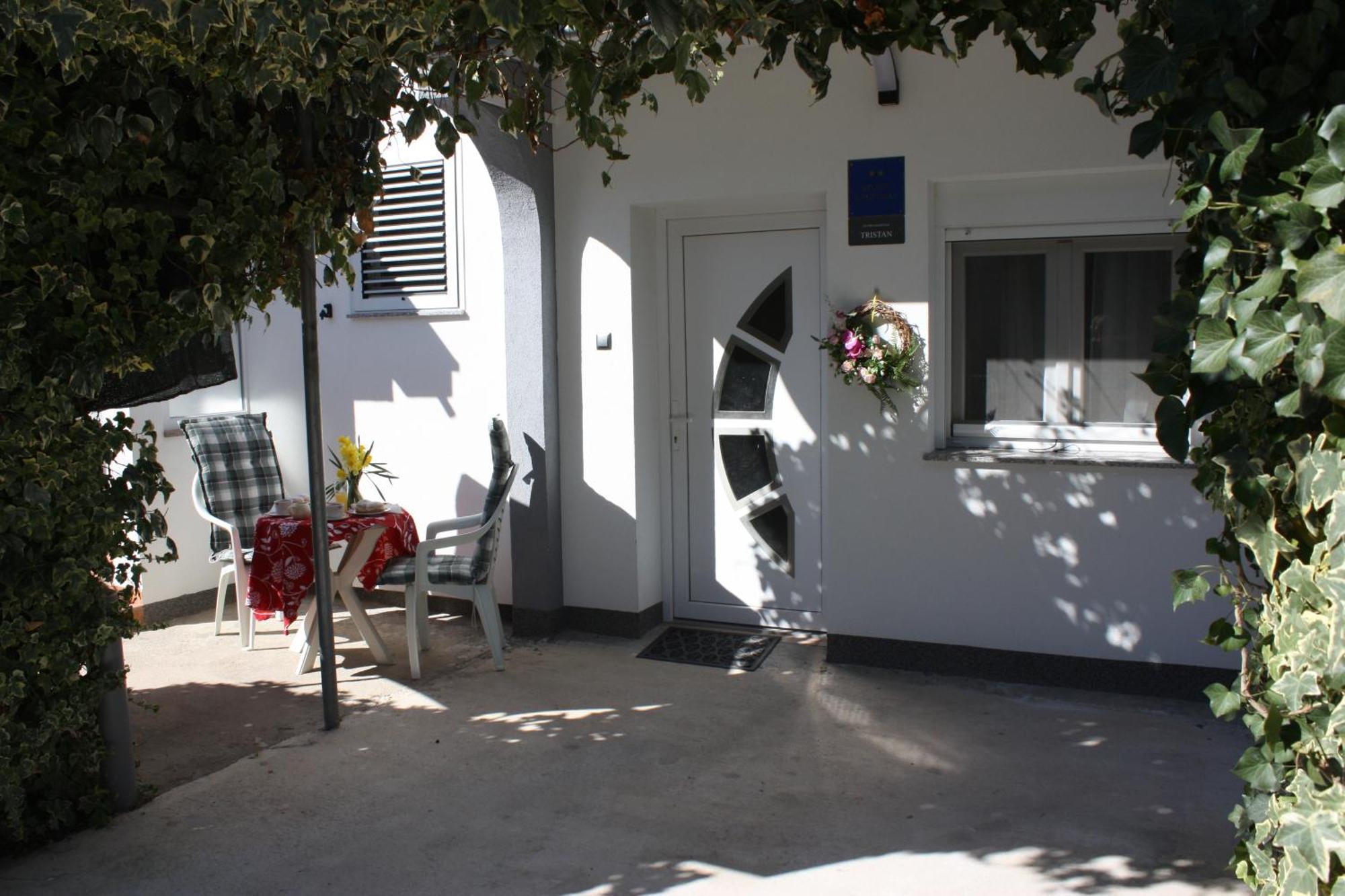 Studio apartman Tristan Zara Esterno foto