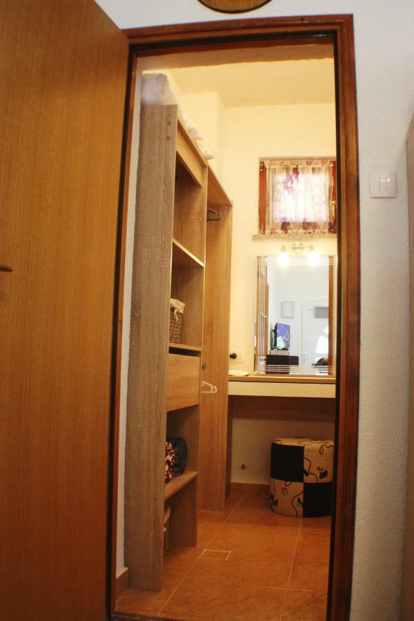 Studio apartman Tristan Zara Esterno foto