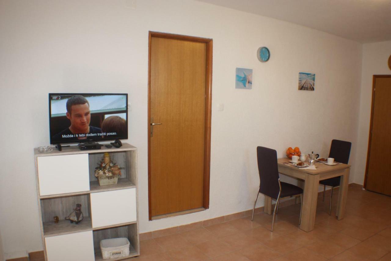 Studio apartman Tristan Zara Esterno foto